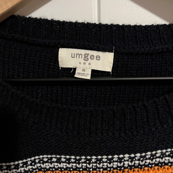 Umgee Bell sleeved sweater medium - Picture 6 of 7